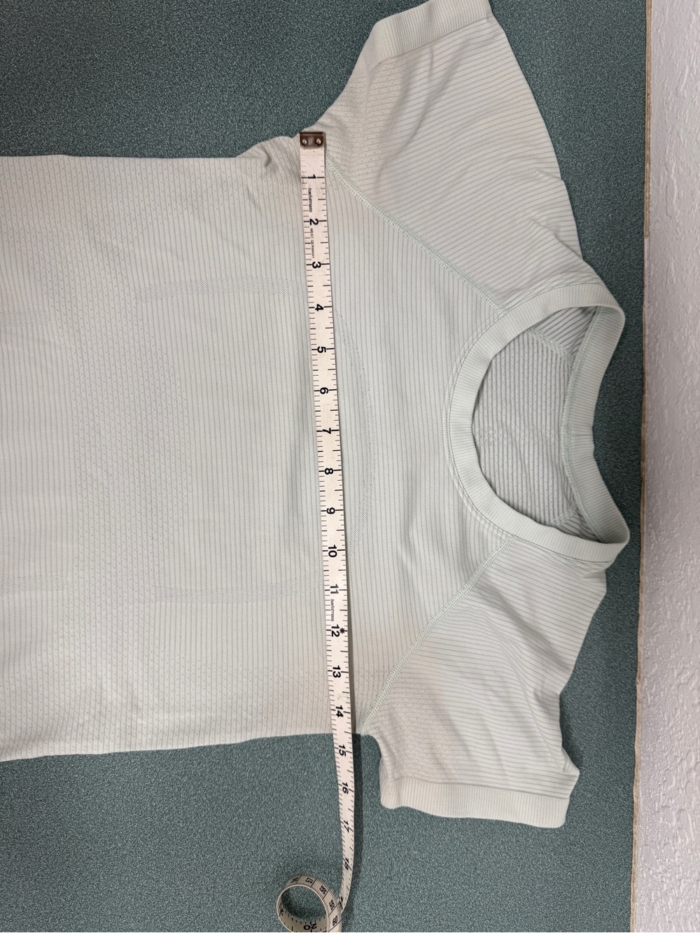 lululemon athletica Swiftly Tech 2.0  Short Sleeve Women’s 4 - Picture 11 of 11